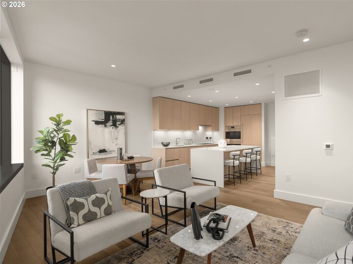 Property Photo: 550 SW 10th Ave 3004 OR 97205