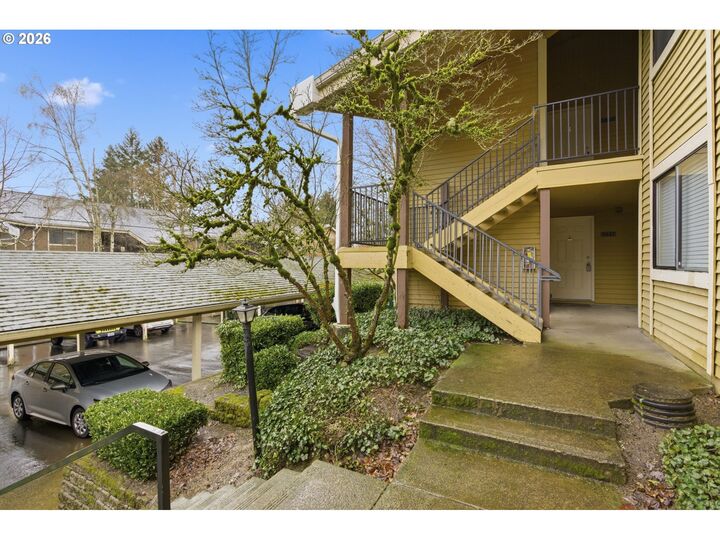 Property Photo:  9842 SE Talbert St  OR 97015 