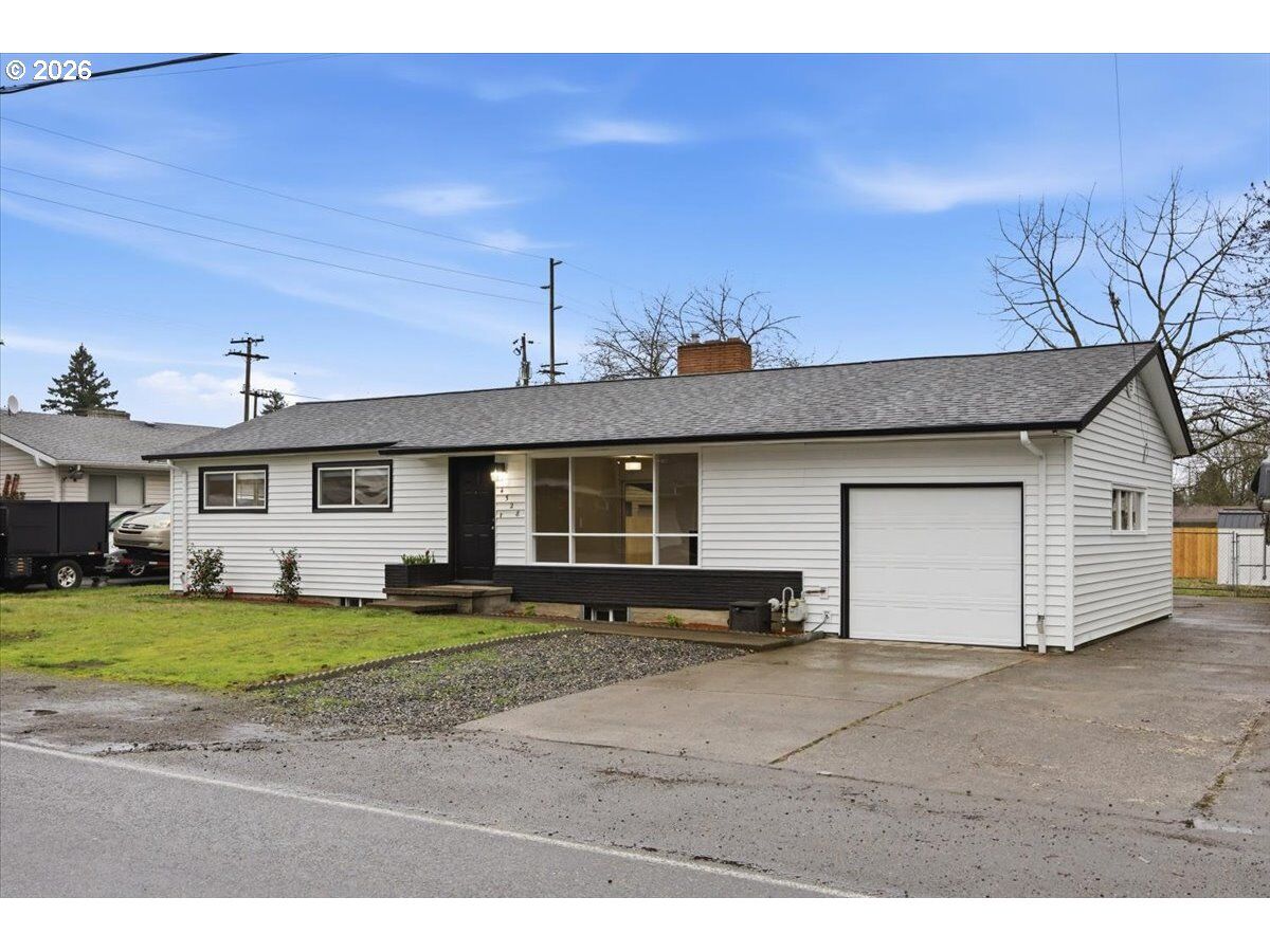 Property Photo: 4528 SE 111th Ave OR 97266