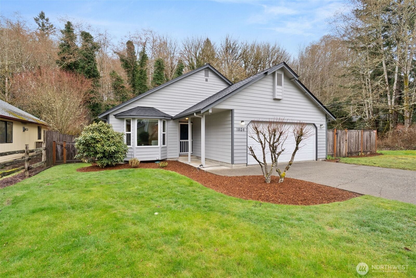 Property Photo:  1824  Boundary Street SE  WA 98501 