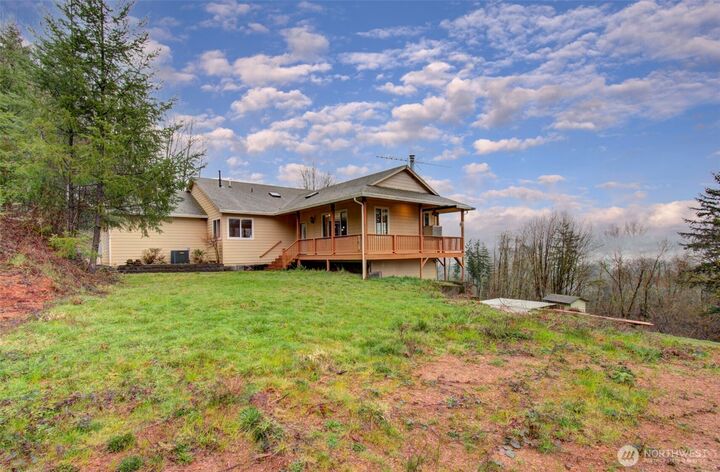 Property Photo: 498 Bryant Hill Road WA 98674