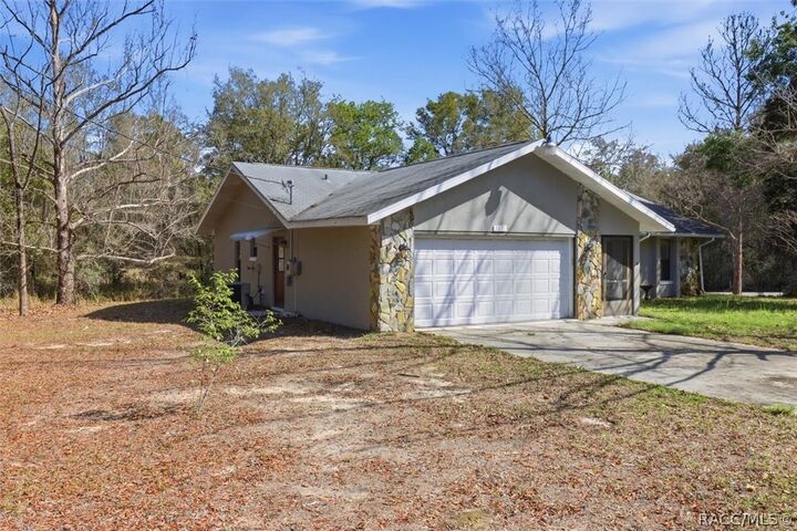 Property Photo:  1671 W Lavender Lane  FL 34434 