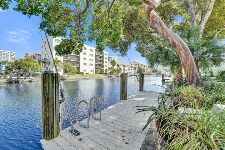 Property Photo:  1431 S Ocean Boulevard 37  FL 33062 