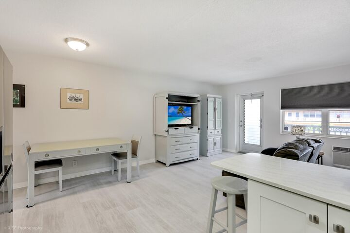 Property Photo:  94 Hastings  FL 33417 