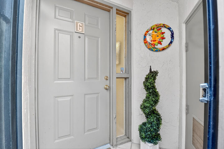 Property Photo:  5188 Europa Drive G  FL 33437 