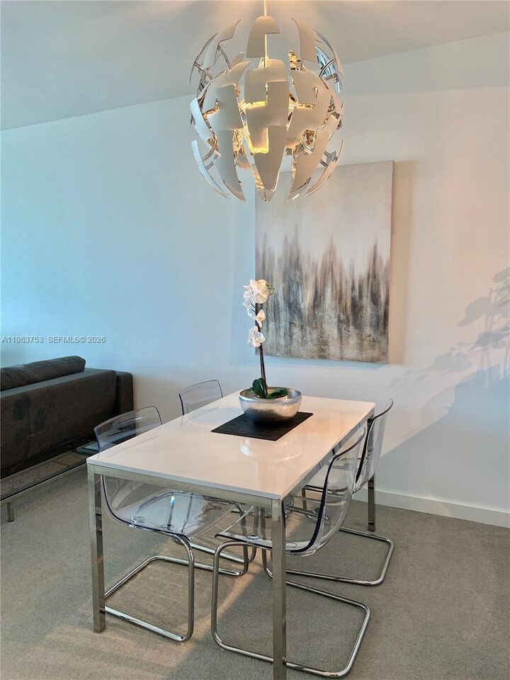 Property Photo:  501 NE 31st St 1905  FL 33125 