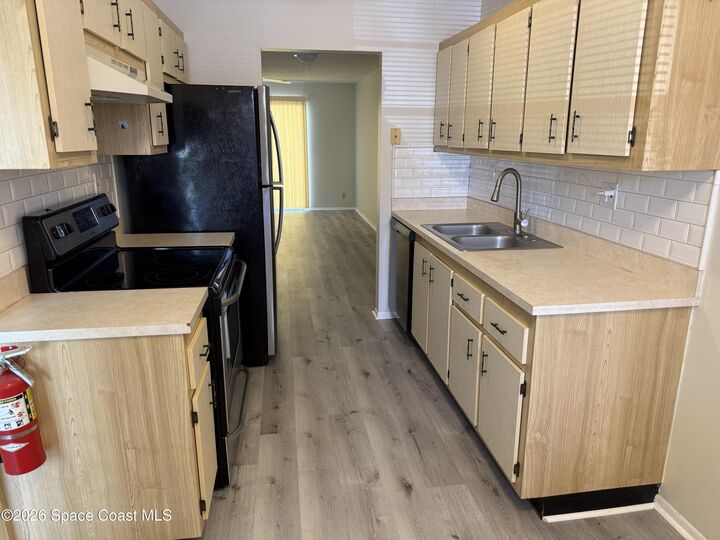 Property Photo:  850 Dow Lane  FL 32780 