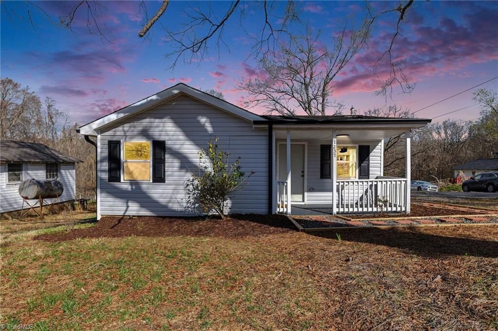 Property Photo:  1237 Irving Avenue  NC 27288 