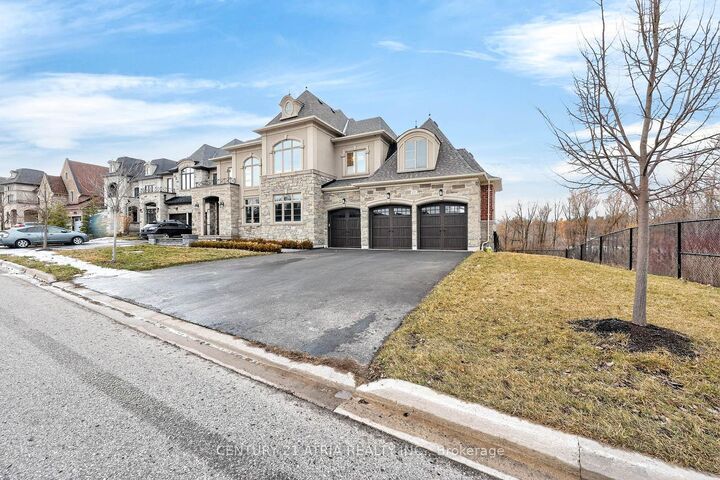 Property Photo:  122 Burns Boulevard  ON L7B 0M2 