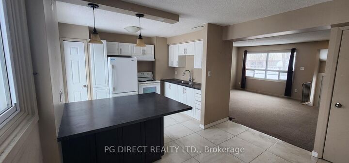Property Photo: 63 Ferris Lane L10 ON L4M 5C4