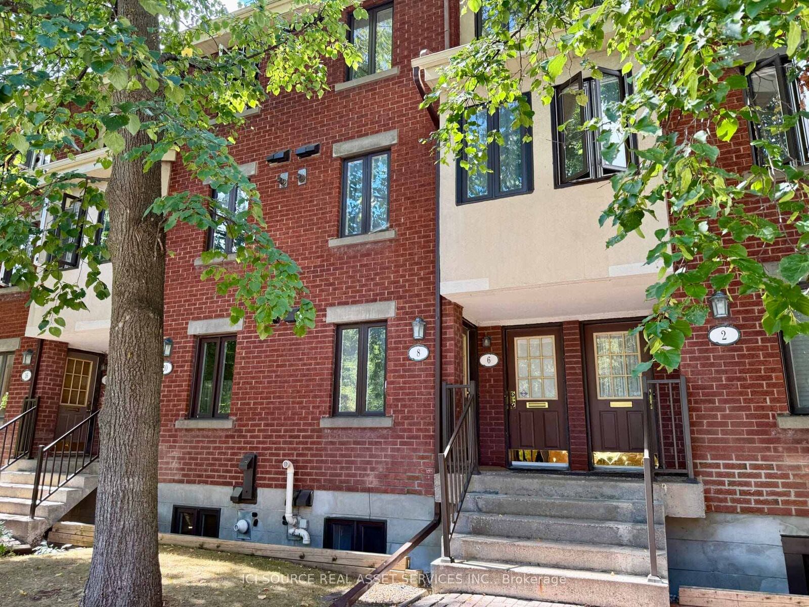 Property Photo:  8 Blue Moon Private  ON K1K 4K6 