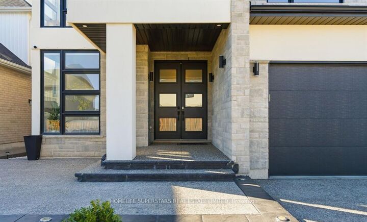 Property Photo: 7403 Sherrilee Crescent ON L2H 3T4
