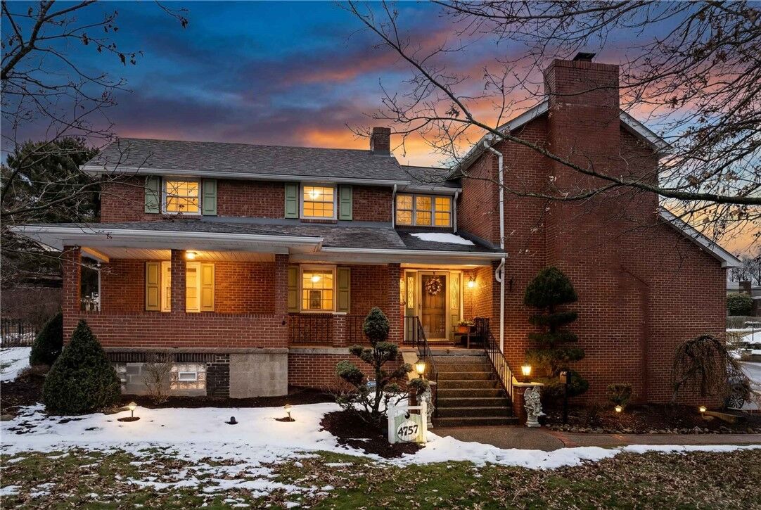 Property Photo:  4757 Gardenville Rd  PA 15236 