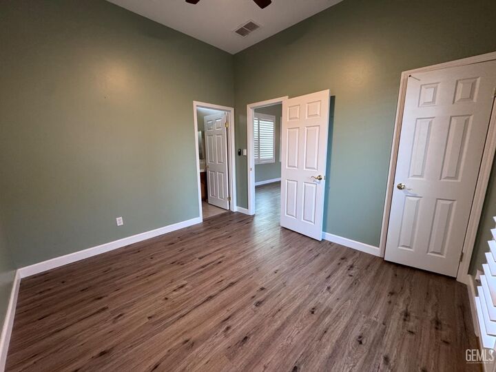 Property Photo:  9303 Via Lugano  CA 93312 