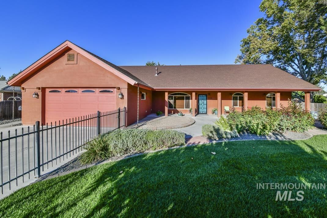 Property Photo:  2214 Washington  ID 83605 