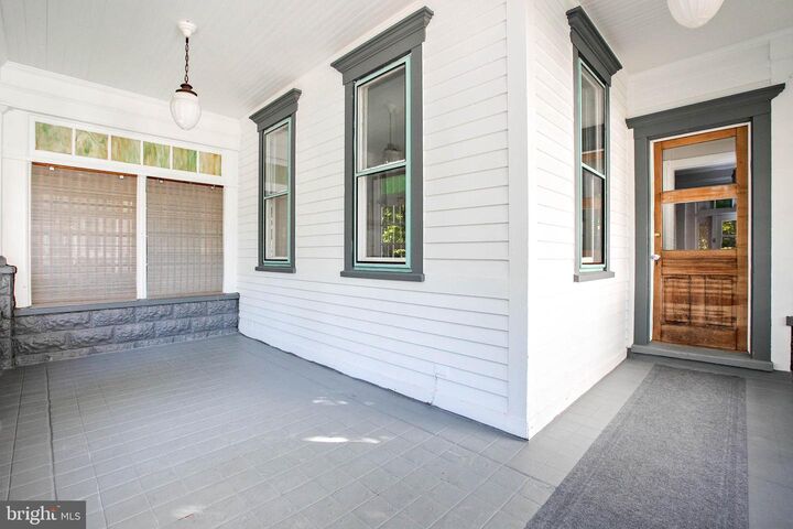 Property Photo:  208 S Atlantic Avenue  NJ 08033 