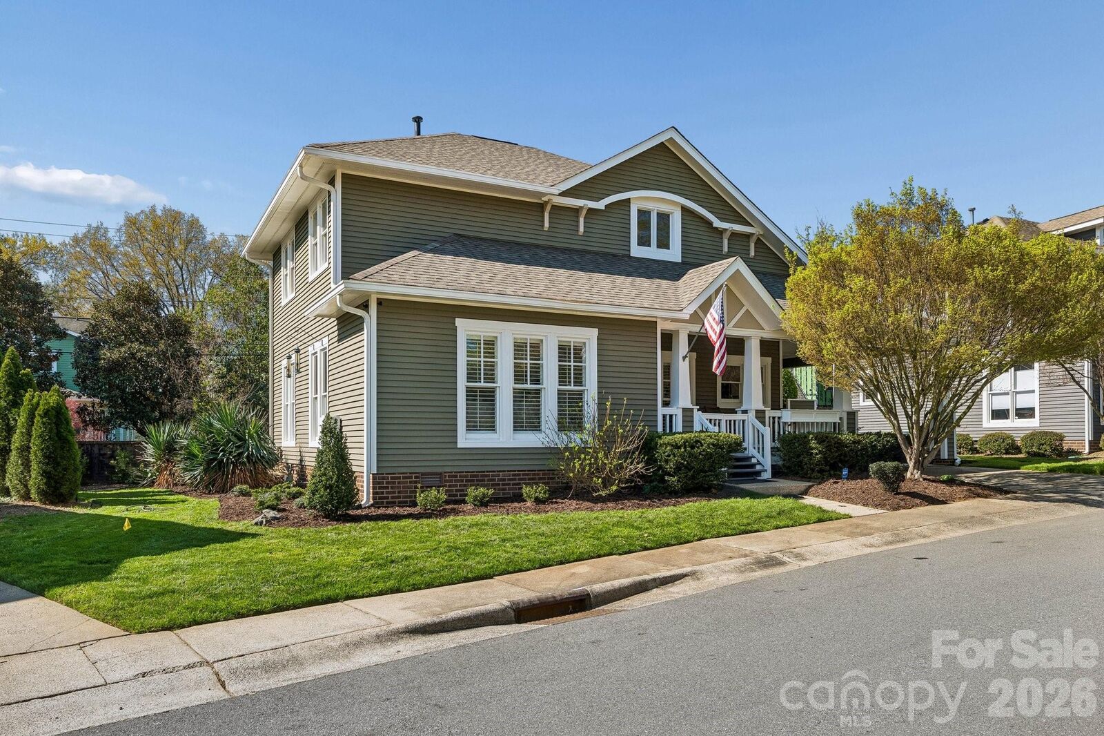 Property Photo: 628 Olmsted Park Place NC 28203