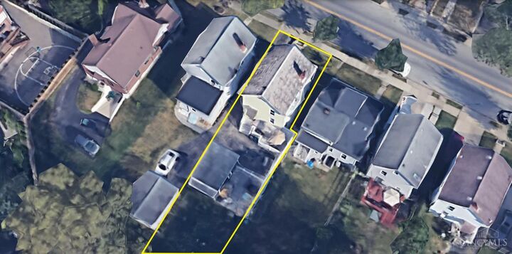 Property Photo:  2853 Markbreit Avenue  OH 45209 