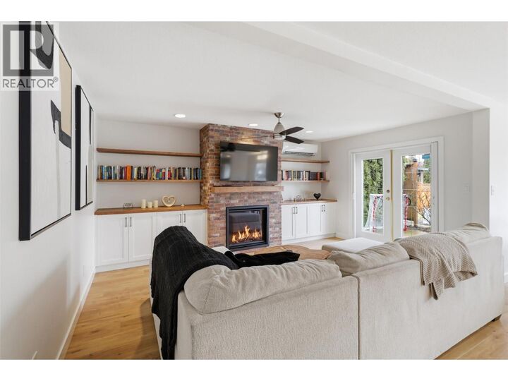 Property Photo:  1948 Sheffield Way  BC V2E 2M2 