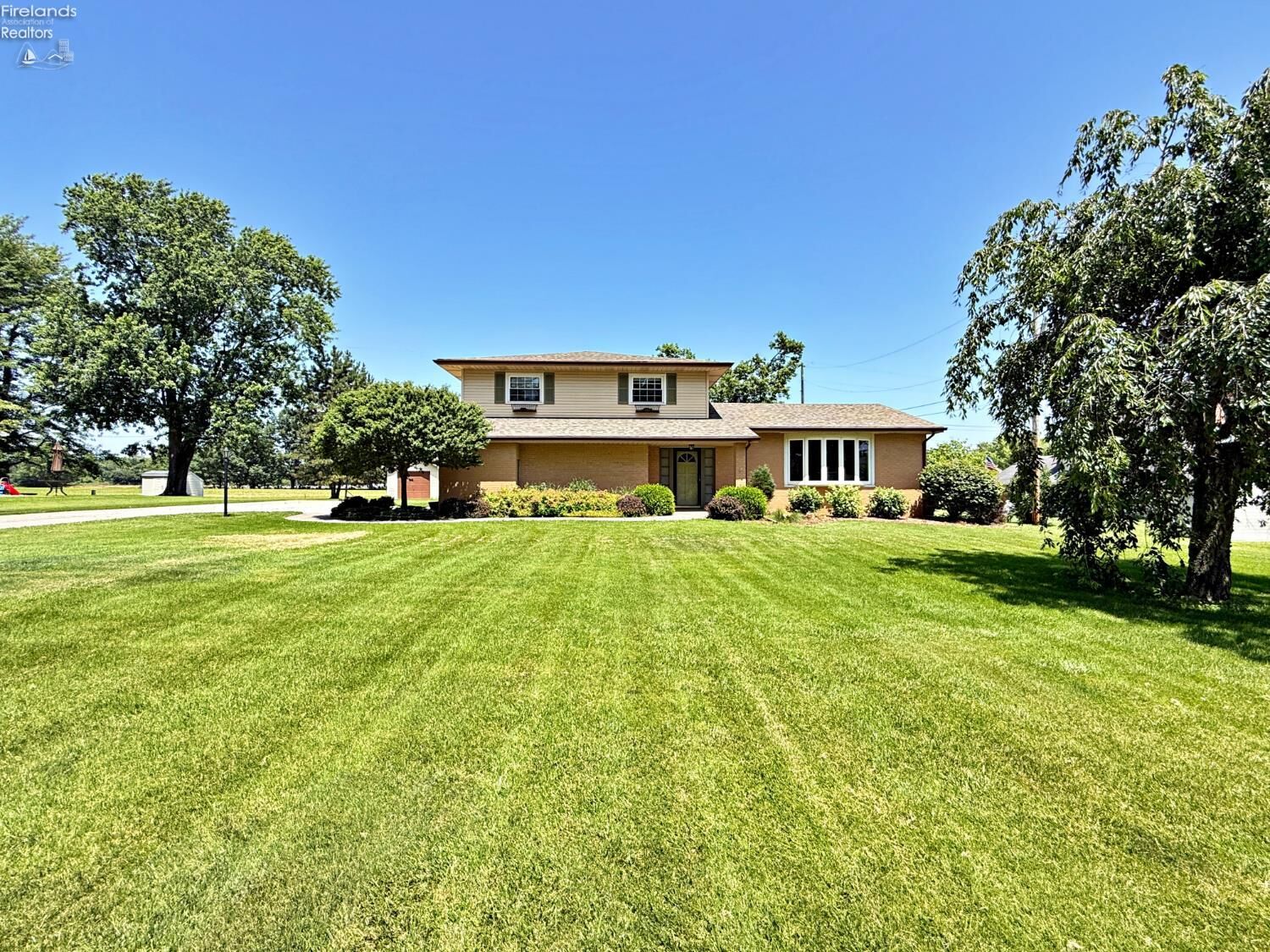 Property Photo: 20 Lelar Street OH 44883