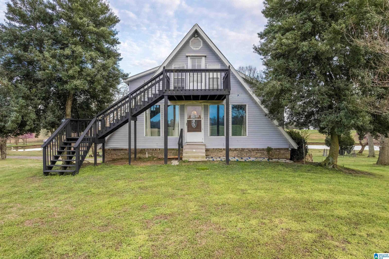 Property Photo:  1977 County Road 1518  AL 35058 