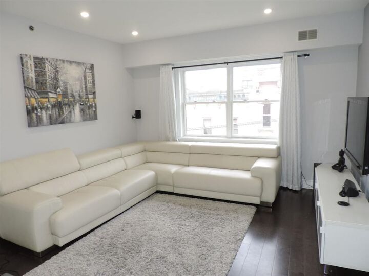 Property Photo:  84 Bloomfield St 11  NJ 07030 