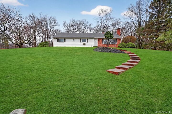 Property Photo:  5 River Road  NY 10901 