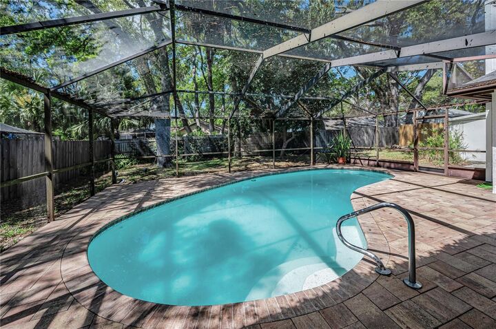 Property Photo:  321 Arbor Drive E  FL 34683 