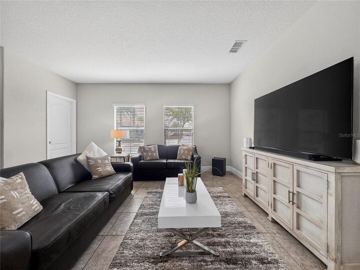 Property Photo: 127 Kenny Boulevard FL 33844