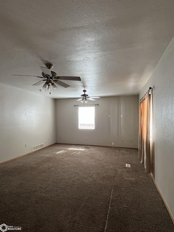 Property Photo:  716 S 5th Street  IA 52601 