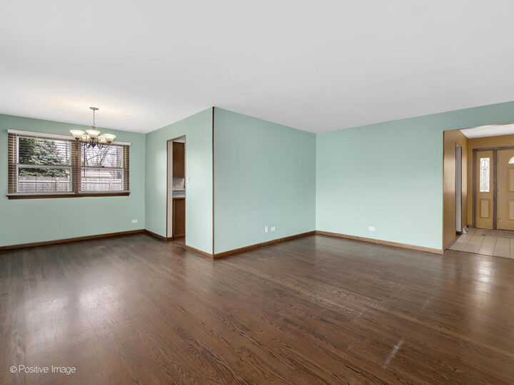 Property Photo:  7102 Beechnut Lane  IL 60561 