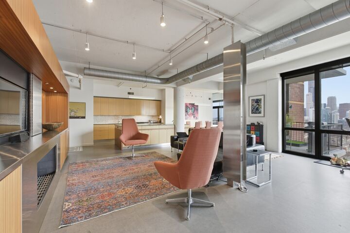 Property Photo: 1530 S State Street 16G IL 60605