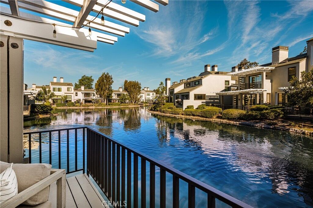 Property Photo:  30 Waterway 43  CA 92614 