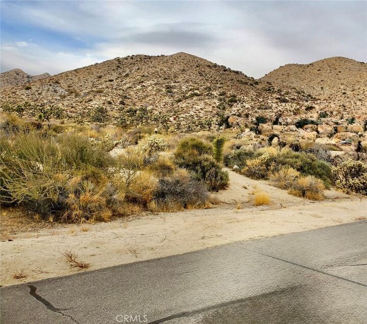 Property Photo:  585271 02-0000 Fairway Drive  CA 92284 