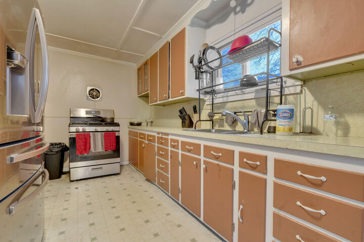 Property Photo:  7 Wilson Street  ME 04073 