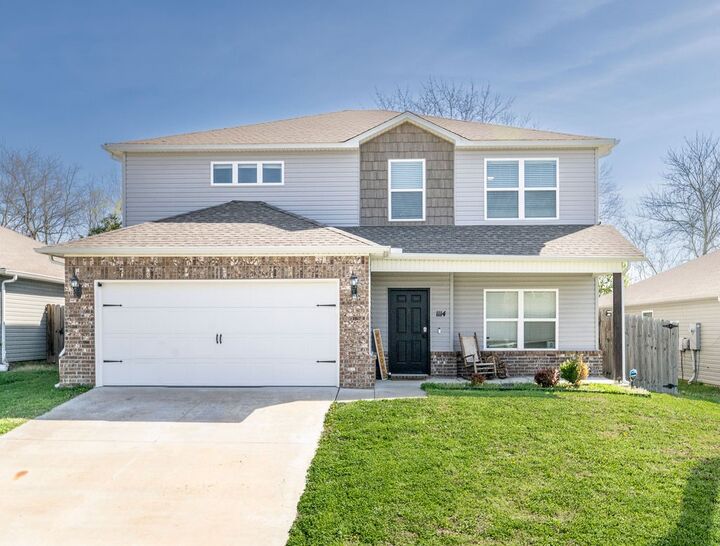 Property Photo:  1114 S Kingfisher Lane  AR 72701 