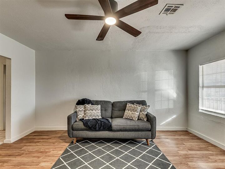 Property Photo:  1229 N Meta Street  OK 73107 