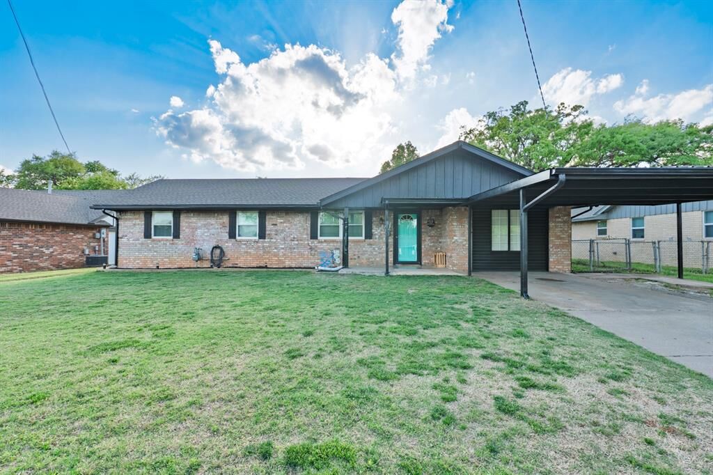 Property Photo:  3511 Cox Street  OK 73020 