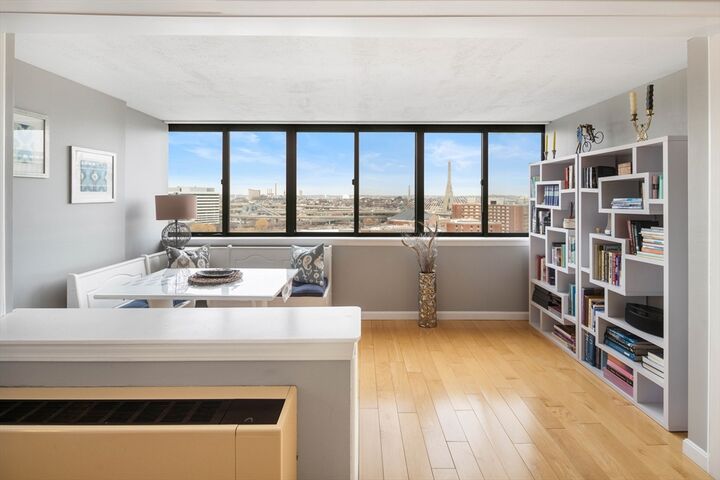 Property Photo:  8 Whittier Pl 16B  MA 02114 