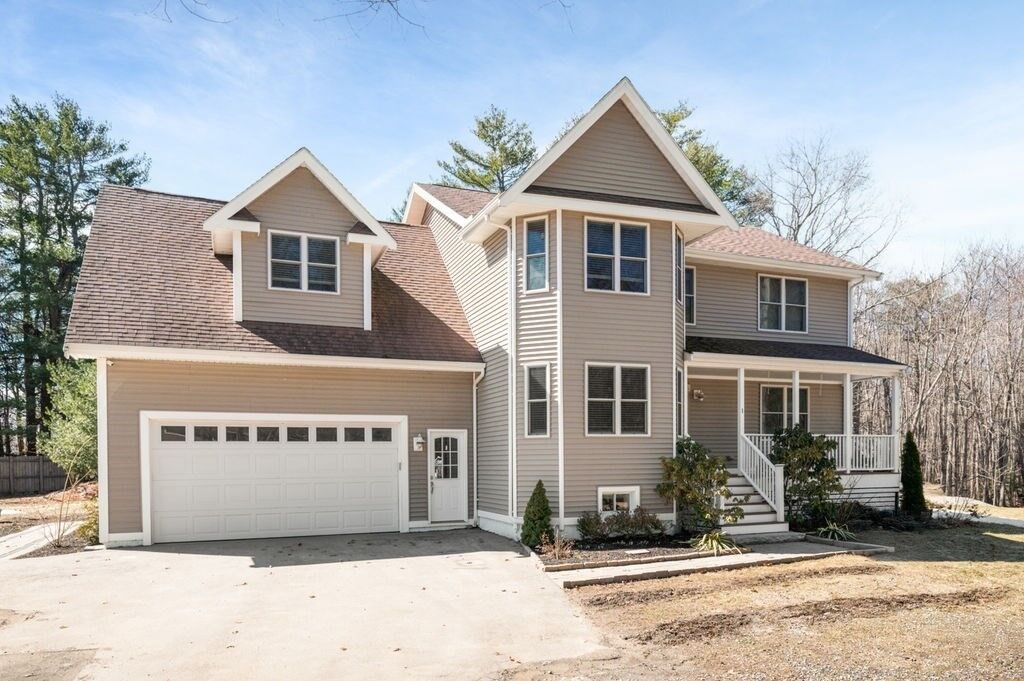 Property Photo:  1 Learned Ln  MA 01952 