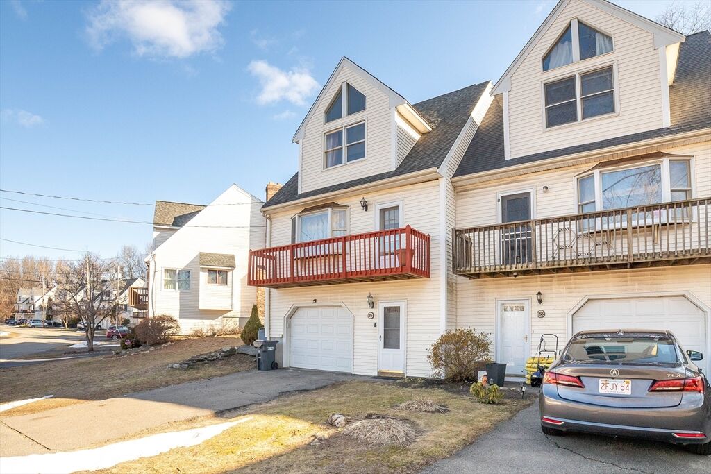 Property Photo:  26 Mahogany Run 26  MA 01453 