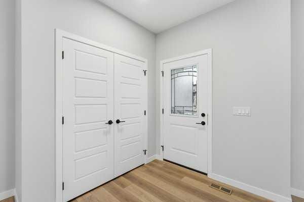 Property Photo: 2161 Bayview Drive SW AB T4B 5N3