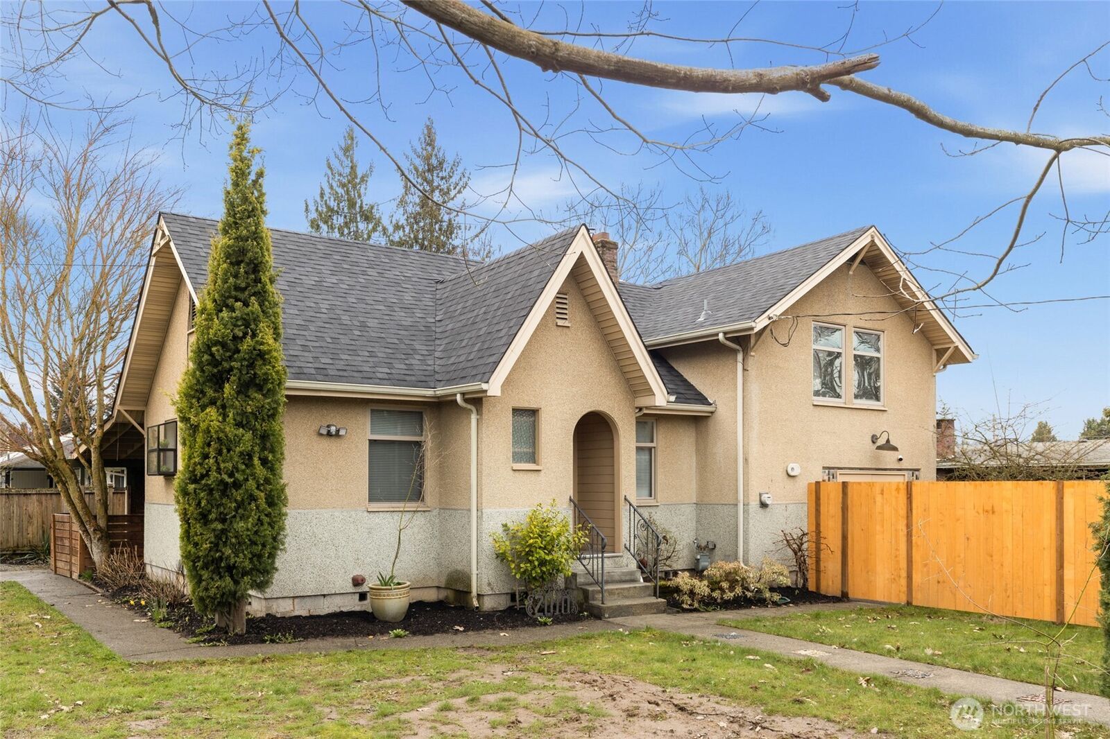 Property Photo: 2010 13th Avenue NW WA 98371