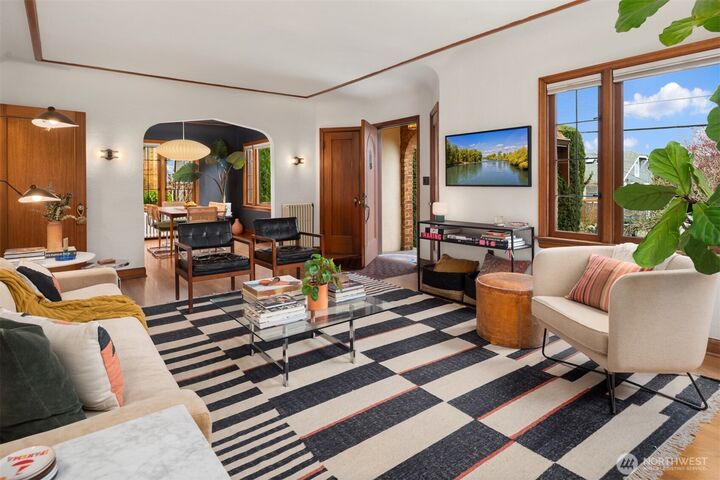 Property Photo:  2743  37th Avenue SW  WA 98126 