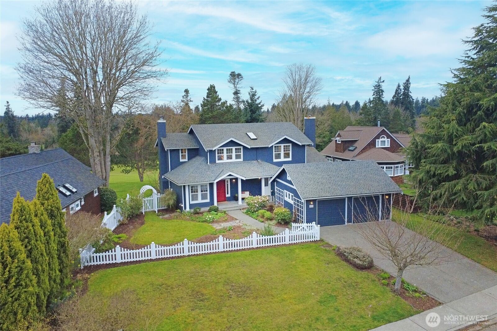 Property Photo:  919  Cherry Avenue NE  WA 98110 