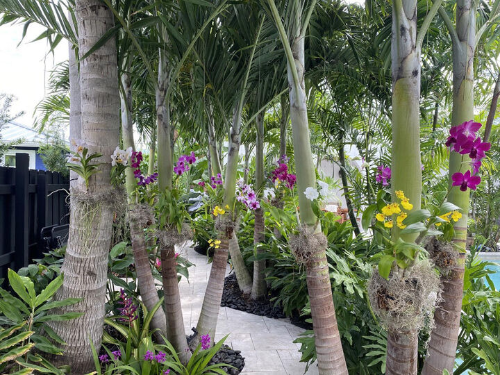 Property Photo:  634 SE 3rd Avenue  FL 33483 