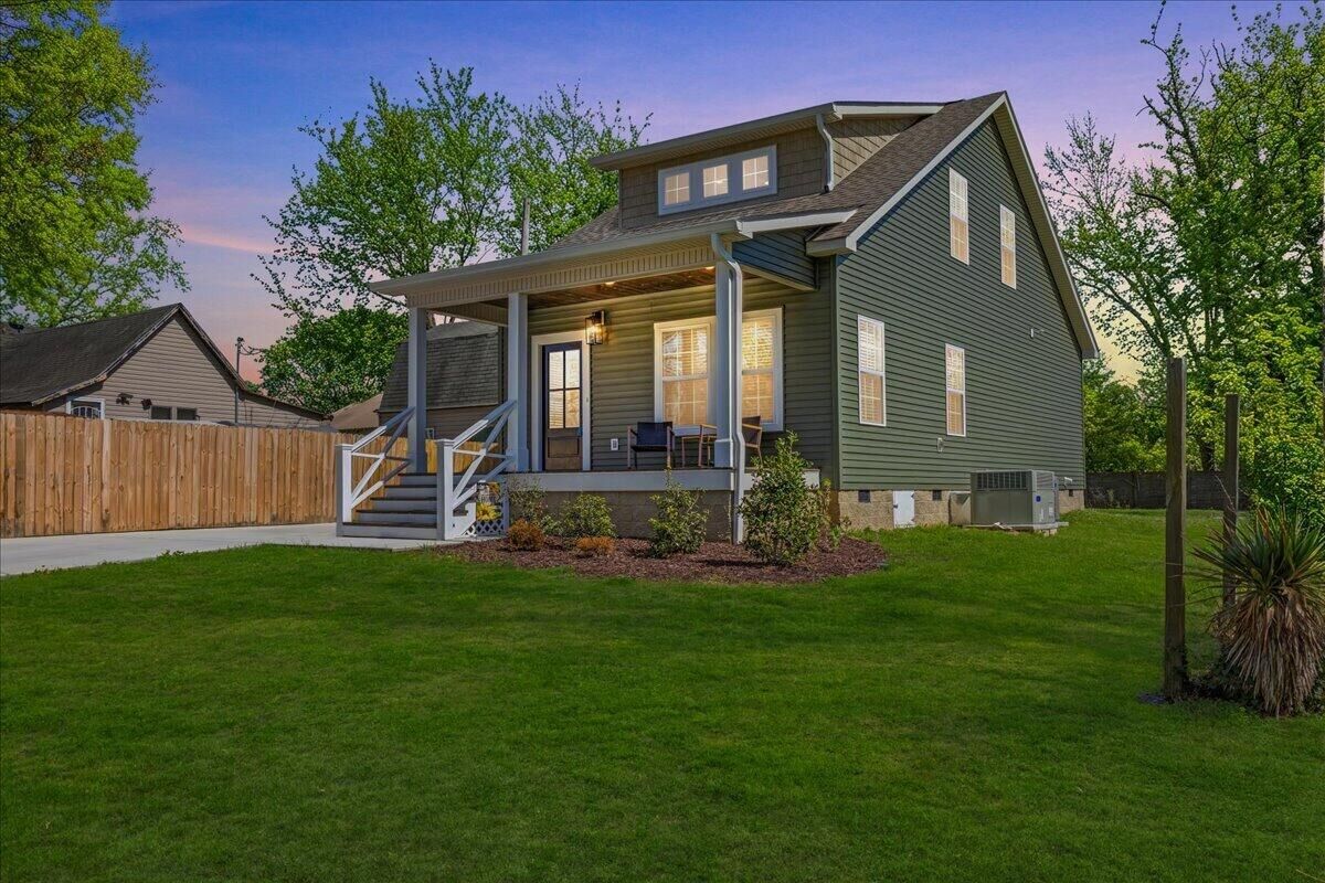 Property Photo:  911 Indiana Avenue  TN 37331 