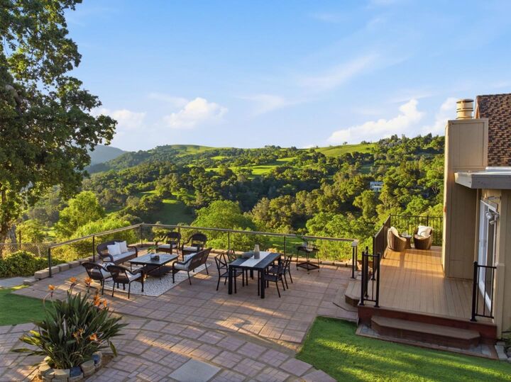 Property Photo: 15605 Oakridge Court CA 95037