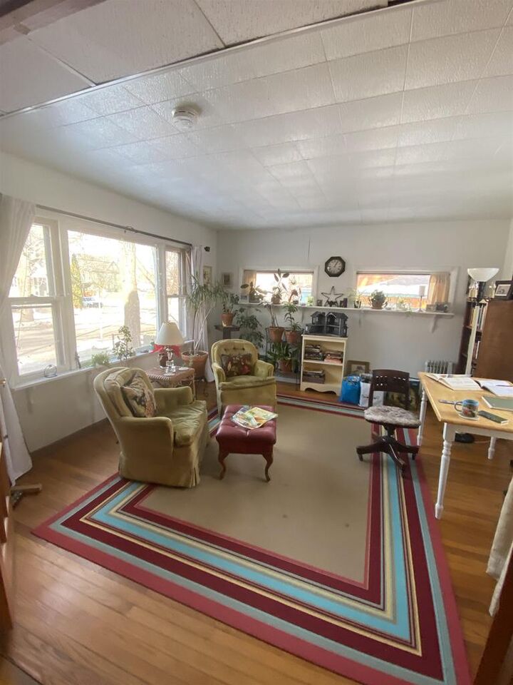 Property Photo: 1043 Jenifer Street WI 53703