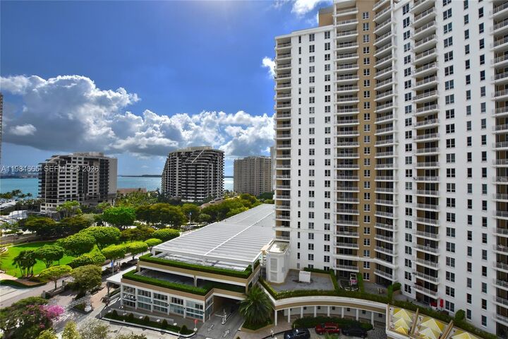 Property Photo:  801 Brickell Key Blvd 1209  FL 33131 